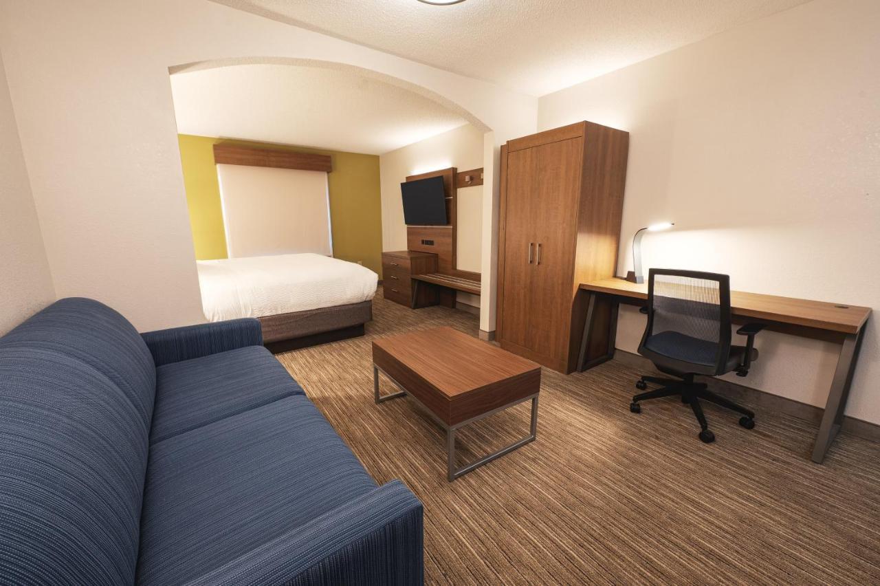 Holiday Inn Express Hotel & Suites Goshen By Ihg Exterior photo